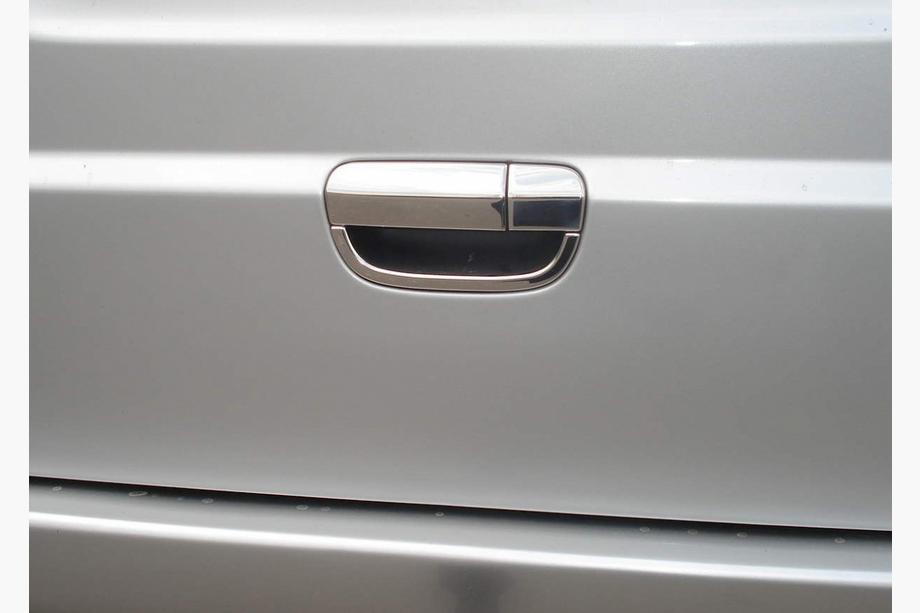 Mercedes Vito W639 2004-2014 Abdeckung für hinteren Türgriff (Edelstahl) OmsaLine - Italienischer Edelstahl Image