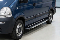 Nissan Interstar 2002-2010 Seitenschweller RedLine V1 (2 Stk., Aluminium) Foto 1