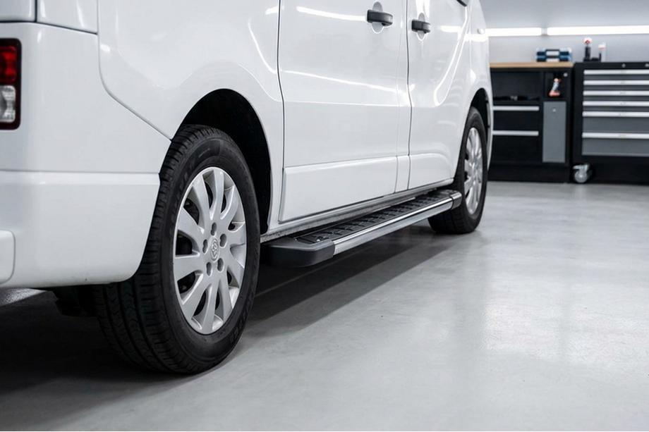 Opel Vivaro 2015-2019 Seitenschweller RedLine V1 (2 Stk., Aluminium) Image