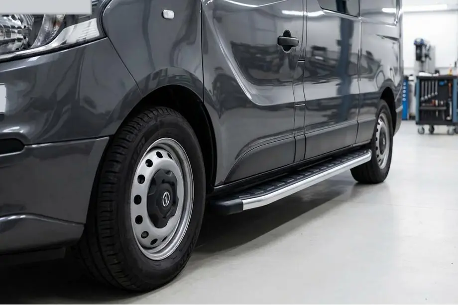 Opel Vivaro 2015-2019 Seitenschweller Fullmond (2 Stk., Aluminium) Image