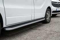 Renault Trafic 2015- Seitenschweller Tayga Black (2 Stk., Aluminium) Foto 1