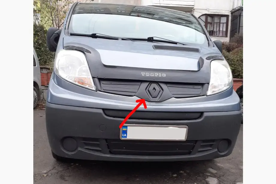 Renault Trafic 2001–2015 Winterabdeckung für Kühlergrill Foto 1