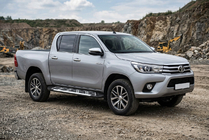 Toyota Hilux 2015- Seitenschweller Sunrise (2 Stk., Aluminium) Foto 1