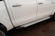 Toyota Hilux 2015- Trittbretter Allmond Grey (2 Stk., Aluminium) Foto 8