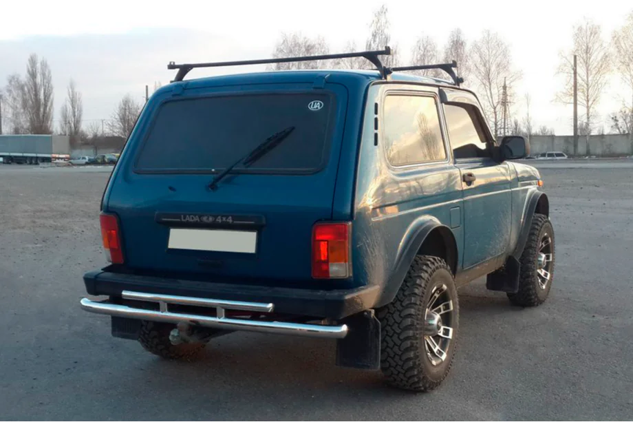 Lada Niva та Urban 1977- Heckbügel AK002 double Image