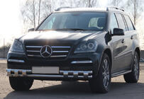 Mercedes GL сlass X164 2006-2012 Frontbügel ST015 (Edelstahl) Foto 1