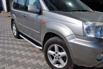 Nissan X-trail T30 2002-2007 Seitenschweller Fullmond (2 Stk., Alu) Foto 1