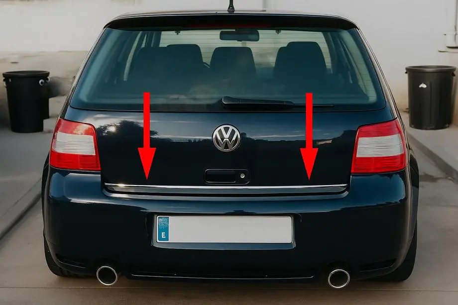 Volkswagen Golf 4 1997-2006 Kofferraumleiste Edelstahl Image