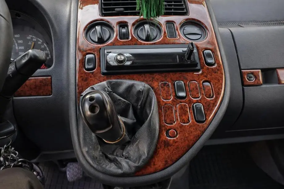 Mercedes Vito W638 1996-2003 Armaturenbrett Blenden Meric (1999-2003) Image