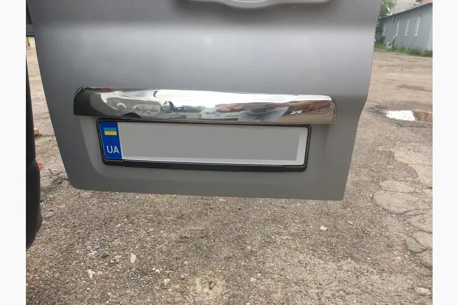 Fiat Talento 2016- Chromleiste über dem Kennzeichen (Edelstahl) Image