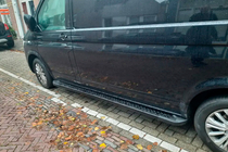Volkswagen T6 2015-2024 Trittbretter Allmond Black (2 Stk., Aluminium) Foto 4
