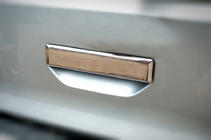 Volkswagen T6 2015-2024 Abdeckung für hinteren Türgriff (Edelstahl) OmsaLine - Italienischer Edelstahl Foto 1