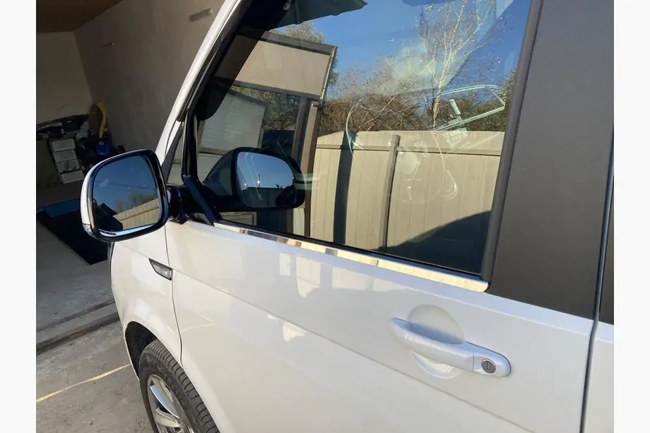 Volkswagen T6 2015-2024 Fensterrahmen Blenden (2 Stk., Edelstahl) Image