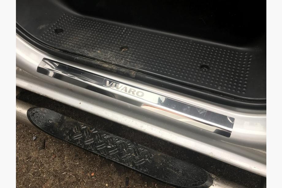 Opel Vivaro 2001–2015 Einstiegsleisten Abdeckungen Laser-Style (2 Stk, Stahl) Foto 3