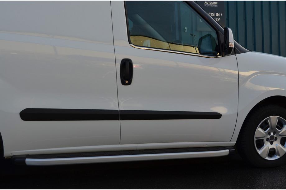 Fiat Doblo II 2010-2022 Fensterrahmen Blenden Edelstahl 2 Stk, Carmos - Türkischer Stahl Image