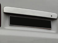 Volkswagen T5 Caravelle 2004-2010 Chromleiste über dem Kennzeichen für Flügeltüren (Edelstahl) Foto 2