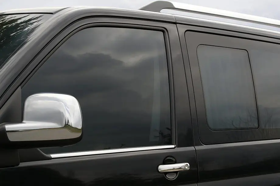 Volkswagen T5 Multivan 2003–2010 Fensterzierleisten vorne (2 Stk, Edelstahl) Image