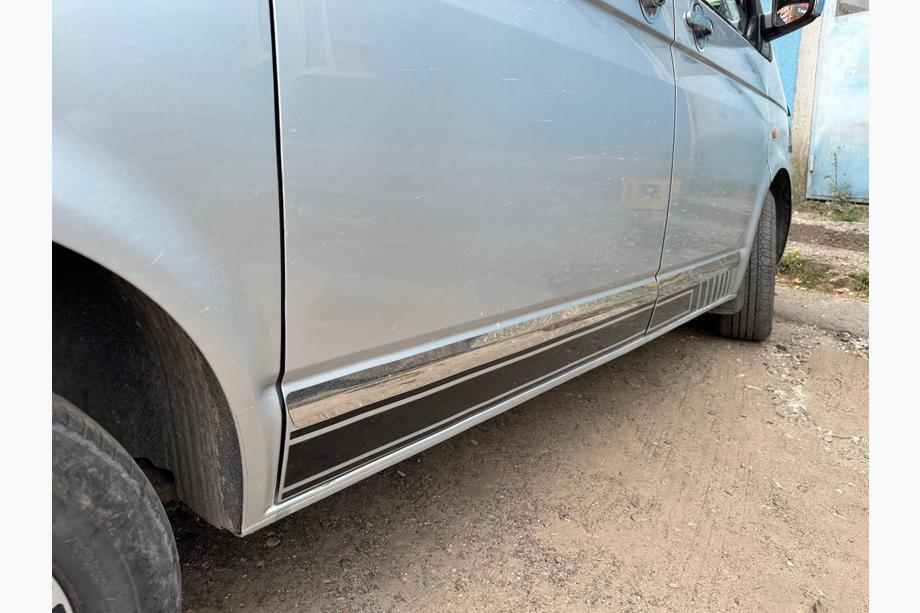 Volkswagen T5 Caravelle 2004-2010 Türleisten Edelstahl Chrom 1 Tür, Lang, OmsaLine - Italienischer Edelstahl Foto 19