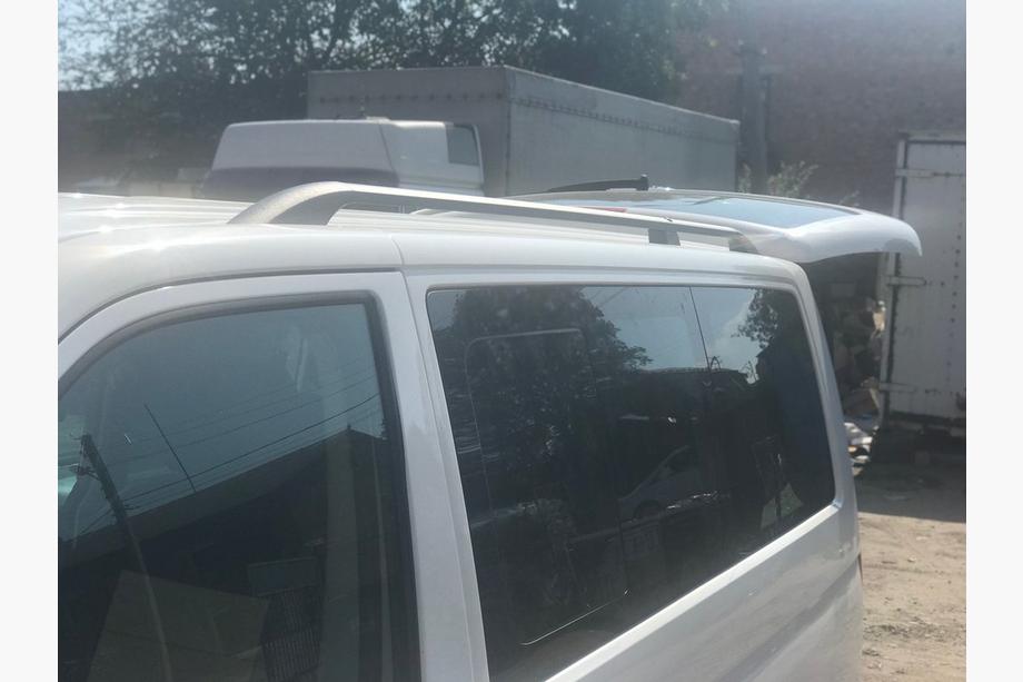 Volkswagen T6 2015-2024 Dachreling Schwarz Lange Basis, Metallfuesse Foto 9