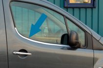 Peugeot Partner Tepee 2008-2018 Fensterrahmen Blenden (2 Stk., Edelstahl) OmsaLine - Italienischer Edelstahl Foto 1