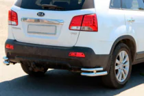 Kia Sorento II XM 2009-2014 Hintere doppelte Eckschutzrohre AK003-Doppelt (Edelstahl) Foto 1