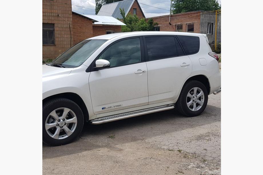 Toyota Rav 4 2006-2013 Seitenschweller Premium (2 Stk., Edelstahl) Image