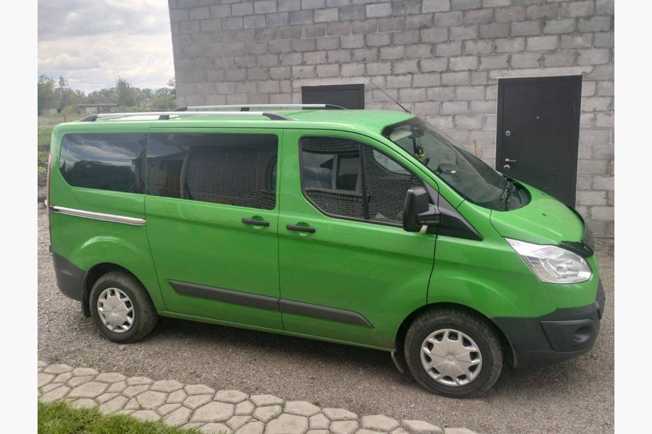 Ford Custom 2013-2022 Dachreling Chrom Lang, Kunststofffüße Foto 12