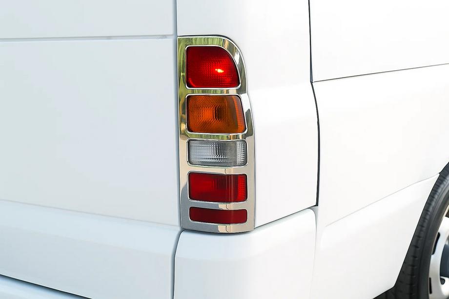 Ford Transit 2000–2014 Chrom Rückleuchten Abdeckungen (2 Stk., Edelstahl) Image