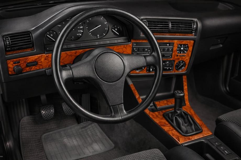BMW 3er E30 1982–1994 Armaturenbrett Abdeckungen Dunkelholz Image