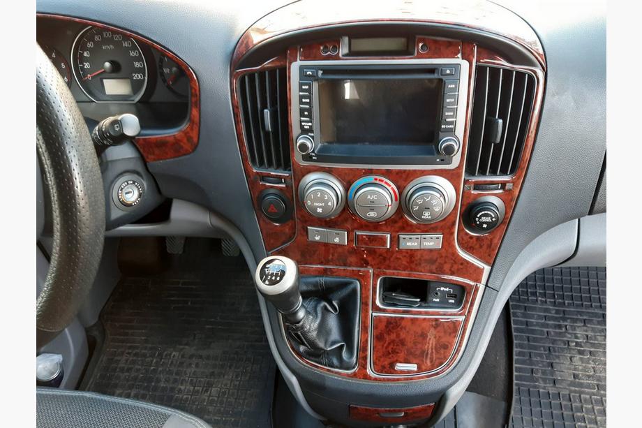 Hyundai H300, H1, Starex 2008-2020 Armaturenbrett Abdeckungen (Big Set) Carbon Foto 8