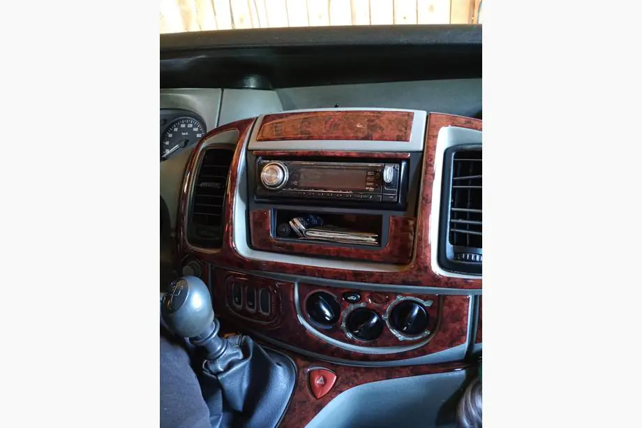 Renault Trafic 2001–2015 Armaturenbrett Abdeckungen Foto 8