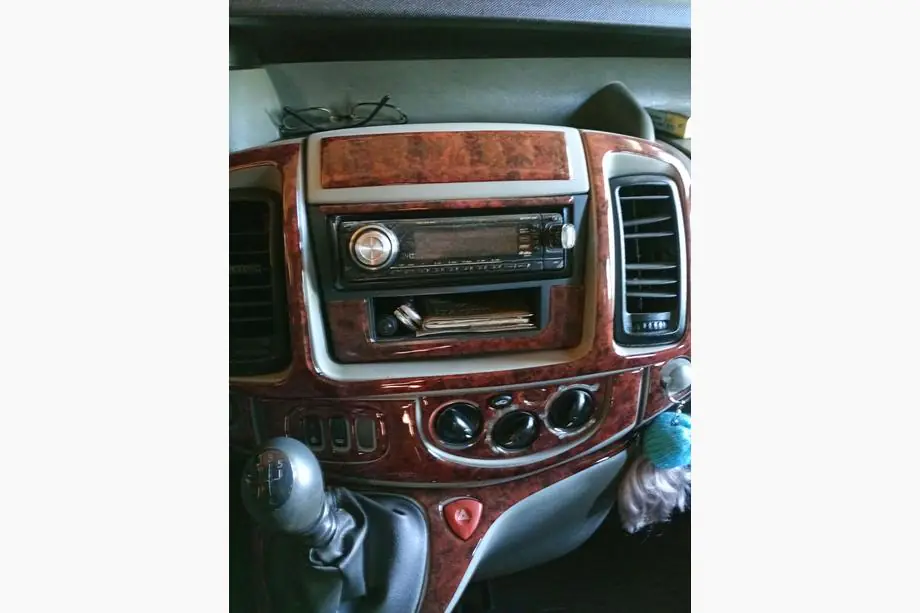 Renault Trafic 2001–2015 Armaturenbrett Abdeckungen Foto 11