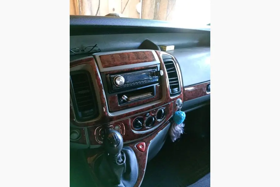 Renault Trafic 2001–2015 Armaturenbrett Abdeckungen Foto 12