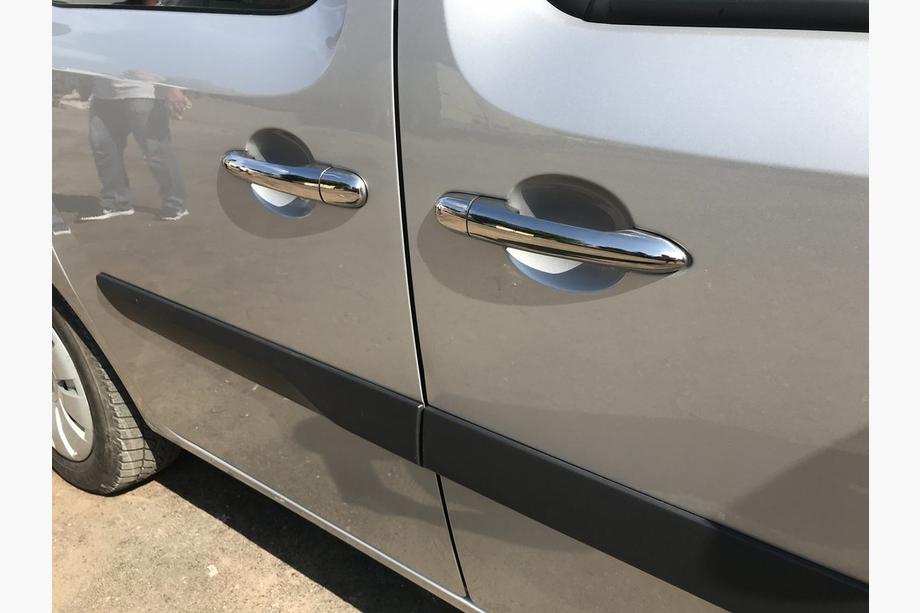 Renault Kangoo 2008–2020 Edelstahl Türgriffblenden 4 Stk, OmsaLine - Italienischer Edelstahl Foto 5