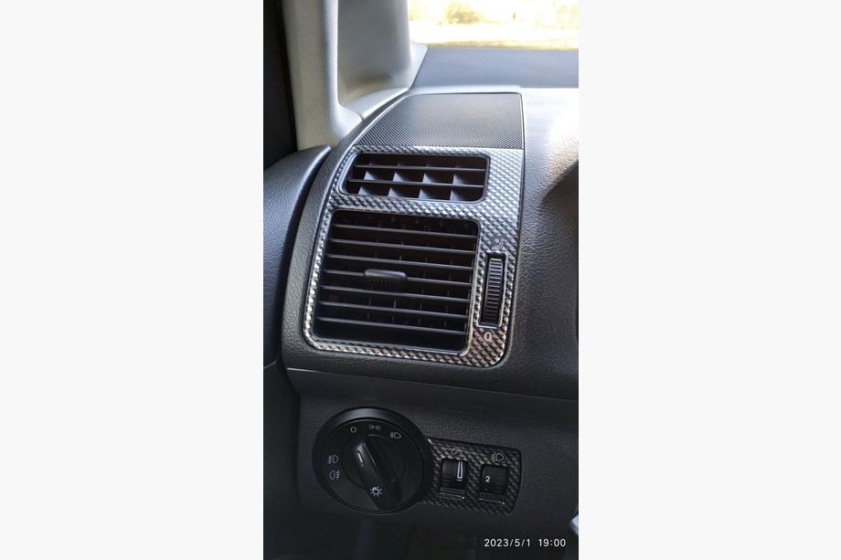 Volkswagen Touran 2003-2010 Armaturenbrett Abdeckungen Foto 17