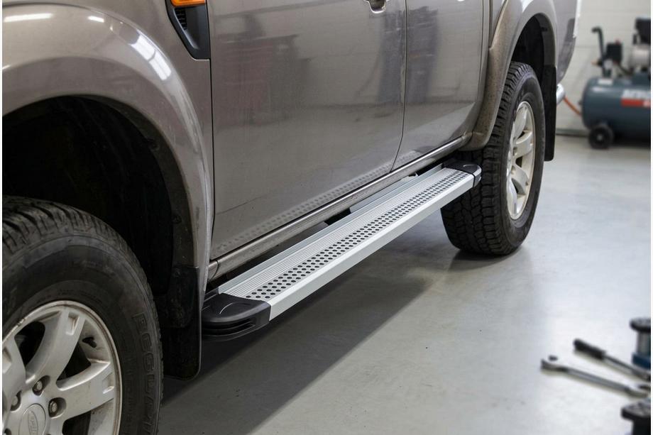 Mazda BT-50 2007-2012 Seitenschweller Maya V2 (2 Stk., Aluminium) Image