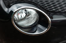 Nissan Juke 2010-2019 Chrom Scheinwerfer Abdeckungen vorne (2 Stk., Edelstahl) Foto 1