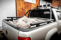Volkswagen Amarok 2010-2022 Überrollbügel für Karosserie (schwarz) Foto 4