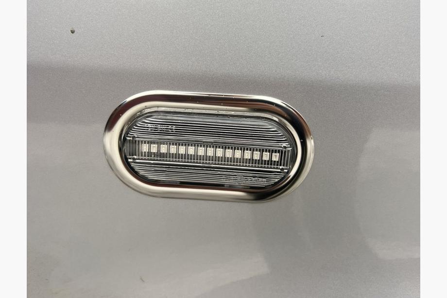 Volkswagen T5 Multivan 2003–2010 Chrom Blenden für Blinker (2 Stk., Edelstahl) Image
