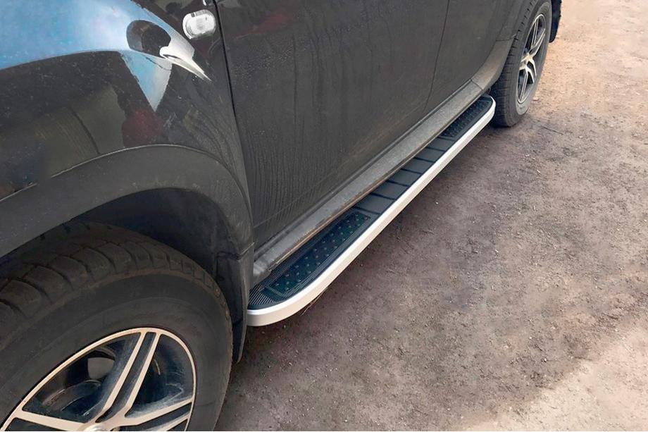 Dacia Duster 2008-2018 Seitenschweller Tayga Grey V2 (2 Stk., Aluminium) Image