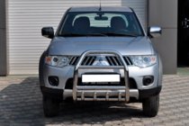 Mitsubishi Pajero Sport 2008-2015 Frontschutzbügel QT007 (Edelstahl) Foto 2