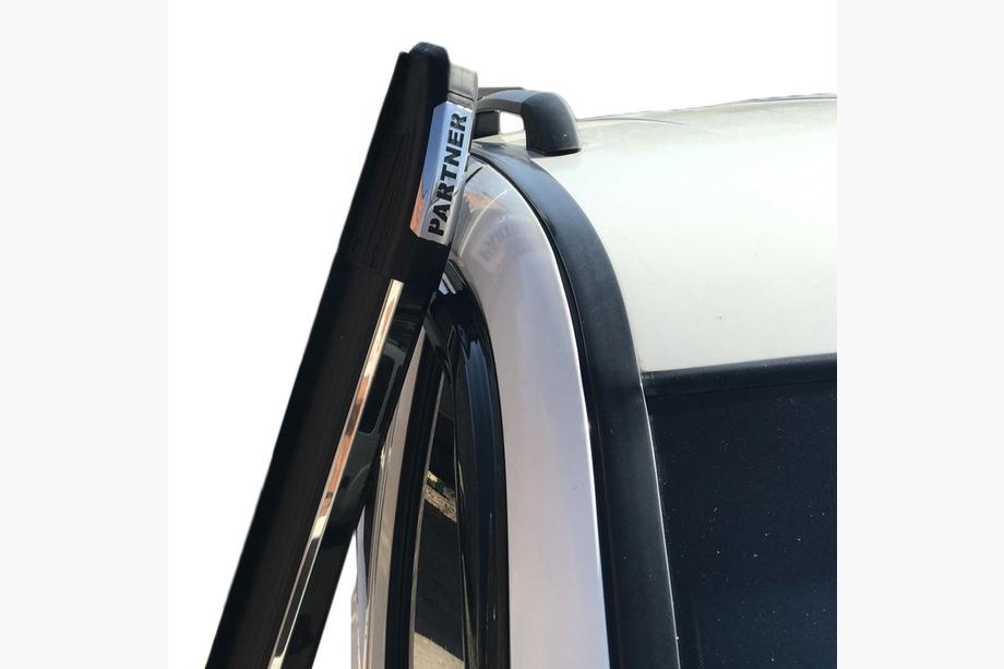 Peugeot Partner Tepee 2008-2018 Trittbretter Omsa Black (2 Stk., Alu) Image