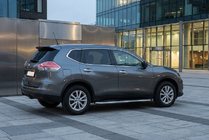 Nissan X-trail T32/Rogue 2014-2021 Trittbretter Maydos V1 (2 Stk., Aluminium & Edelstahl) Foto 1
