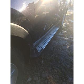 Trittbretter Allmond Grey (2 Stk., Alu) Kia Sportage 2010-2015 Foto 3