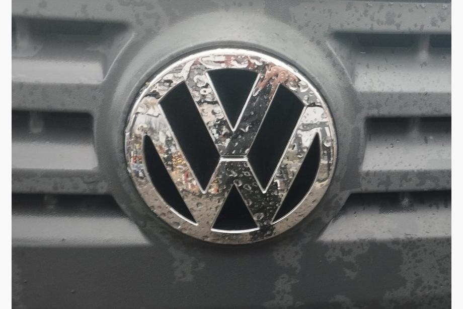 Volkswagen Passat B5 1997-2005 Frontemblem (2001-2005, wie Original) Image