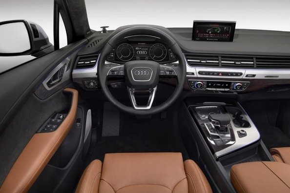 Übersicht der Hybrid-Audi Q7 e-Tron mit Dieselmotor