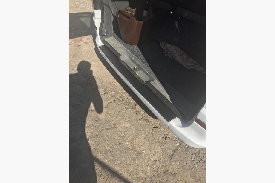 Mercedes Vito W639 2004-2014 Heckstoßstangenschutz mit Kante (DDU, Kunststoff) Glänzend Foto 5