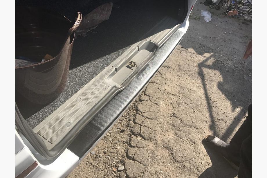Mercedes Vito W639 2004-2014 Heckstoßstangenschutz mit Kante (DDU, Kunststoff) Glänzend Foto 6