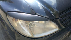 Mercedes Vito W639 2004-2014 Scheinwerferblenden gerade (2004-2010, 2 Stk, Kunststoff) Schwarz Matt Foto 4