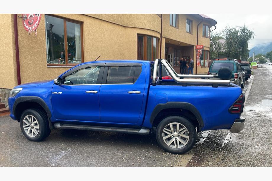 Toyota Hilux 2015- Überrollbügel aus Edelstahl Image
